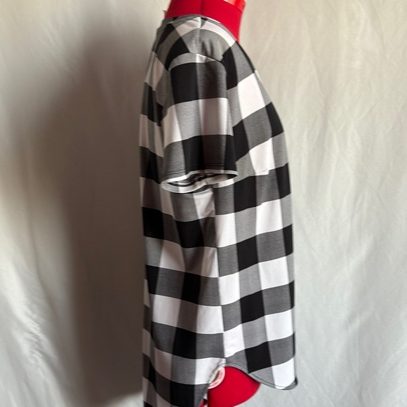 SM99 Peter Nygard Black and White Relaxed Short Sleeve Tee - Picture 3 of 7